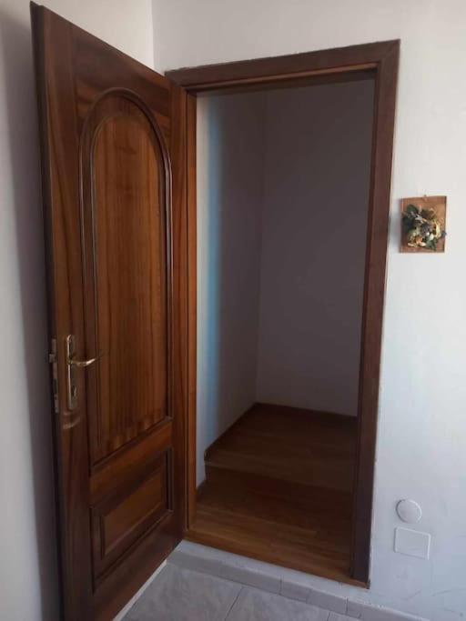 I Tre Re Via Toledo Neapel Exteriör bild